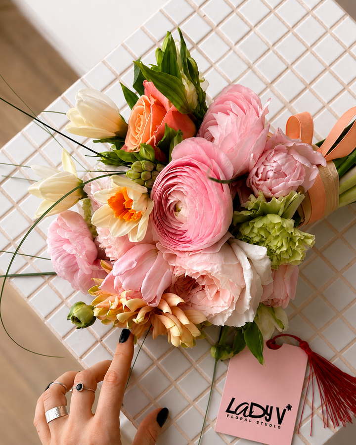 Modern floral arrangements